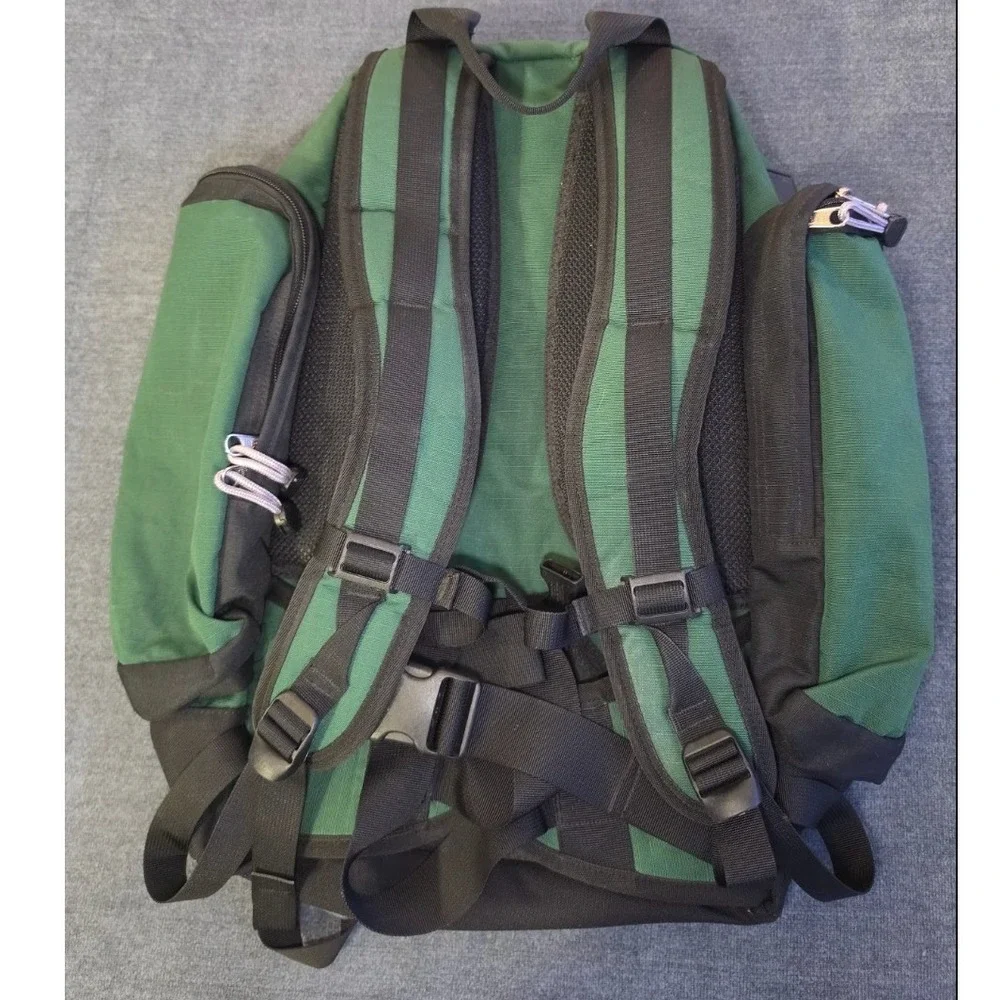 REI Alpine Backpack Green Black Hiking Daypack Technical Rucksack Vintage Style